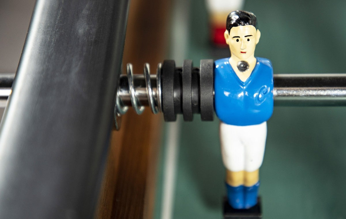 Baby foot de bar en bois foncé
