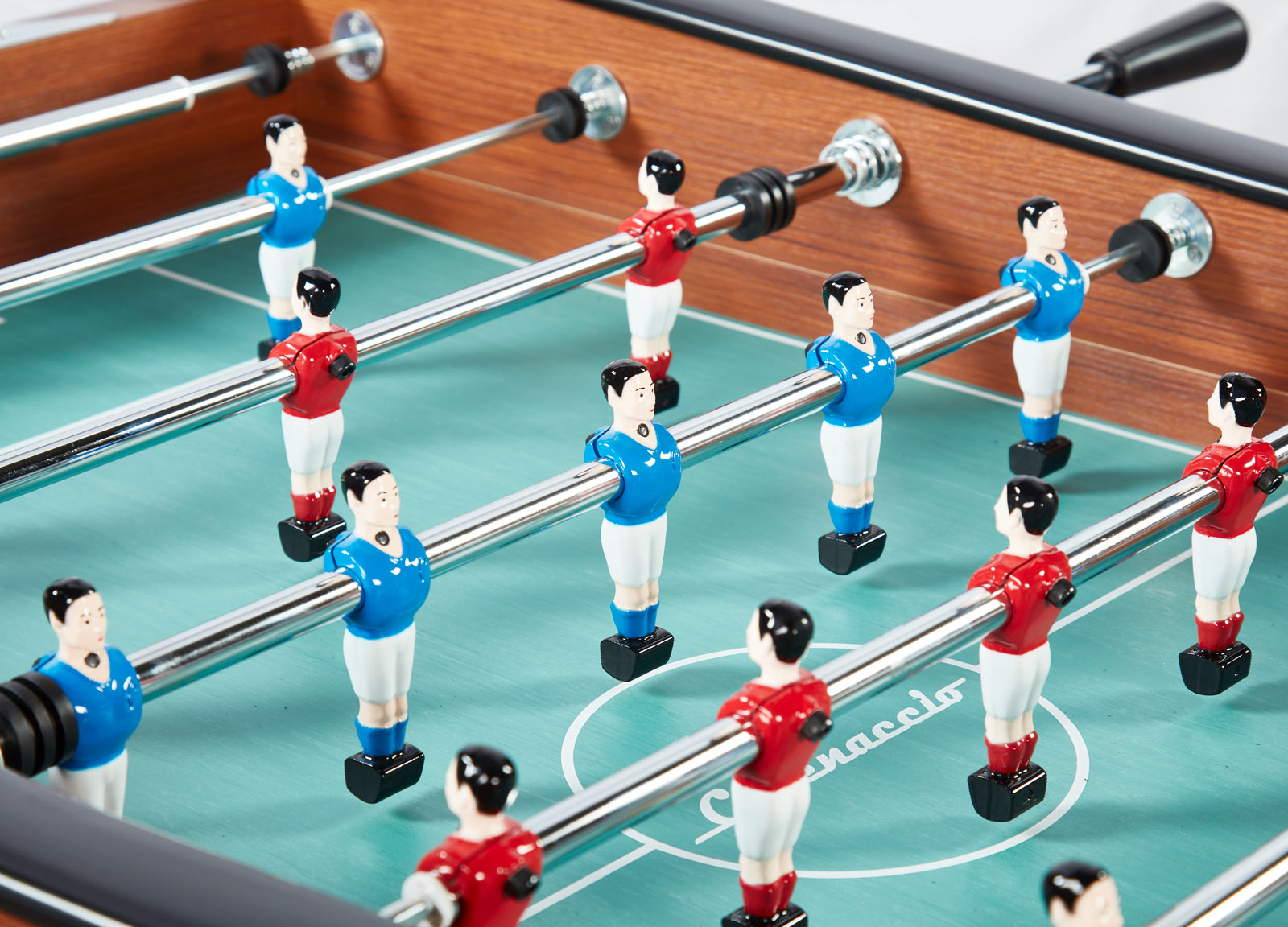 Baby foot de bar en bois foncé